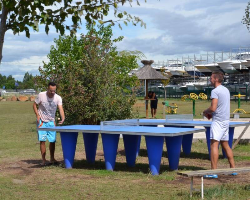 ping-pong aux Grau d 'Agde 